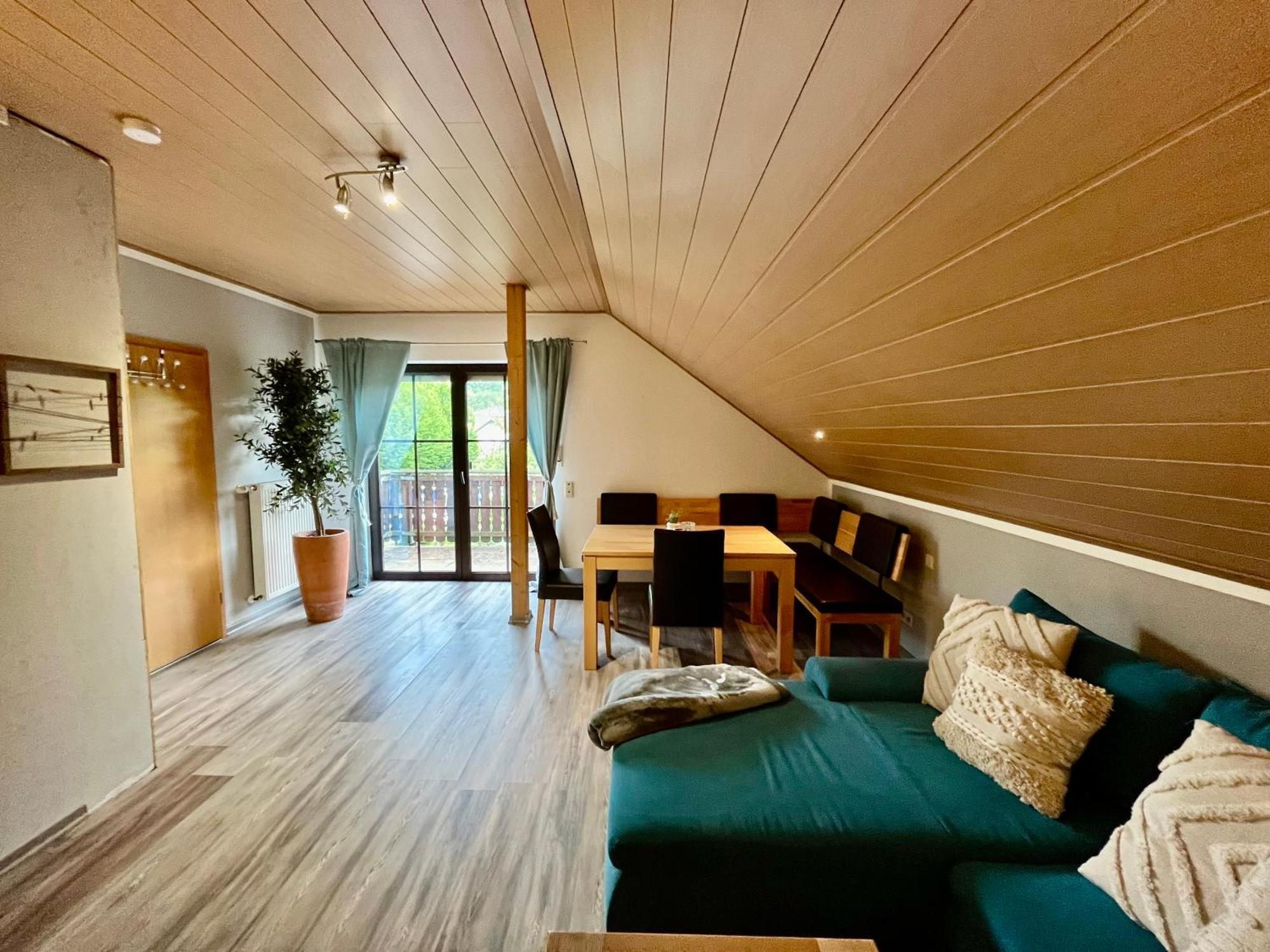 Balkon Zimmer - Apartment Gonnersdorf  Bagian luar foto